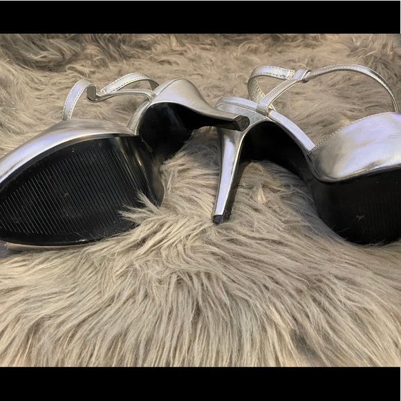 Silver slingbacks - Picture 9 of 13